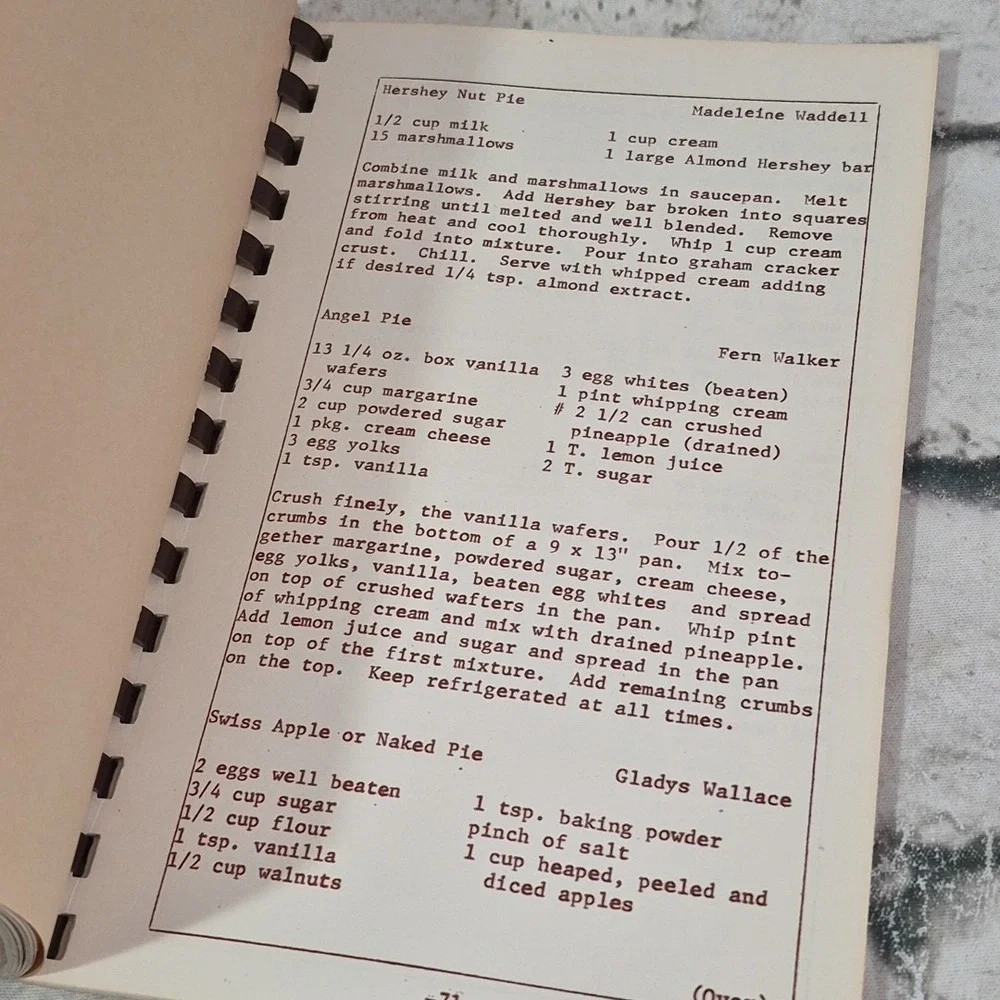 Our‎ Favorite Recipes Brewster Log Church 1974 Washington Vintage Cookbook